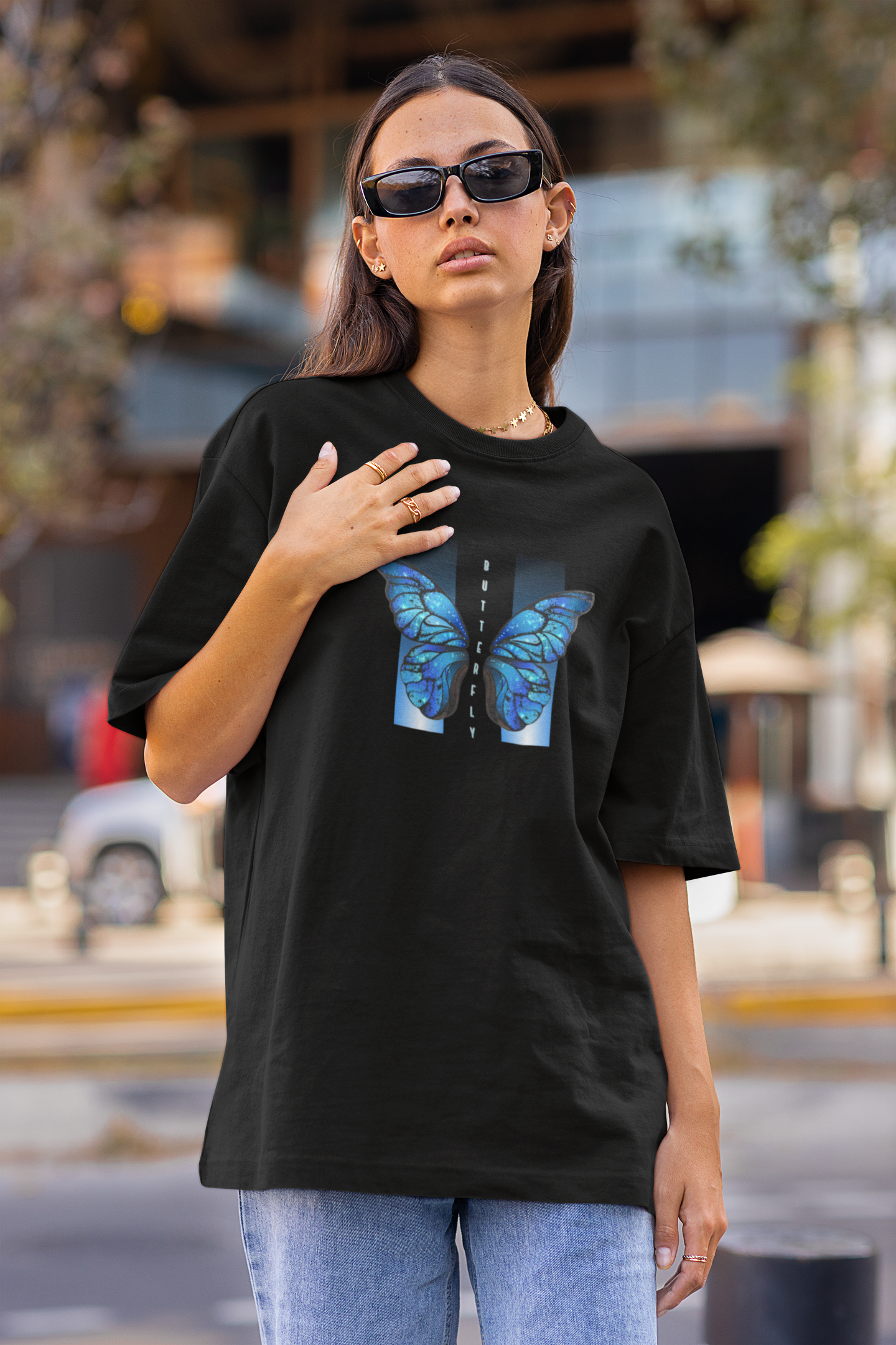 Neon Wings – The Rebirth Butterfly Girls Oversized Standard T-Shirt