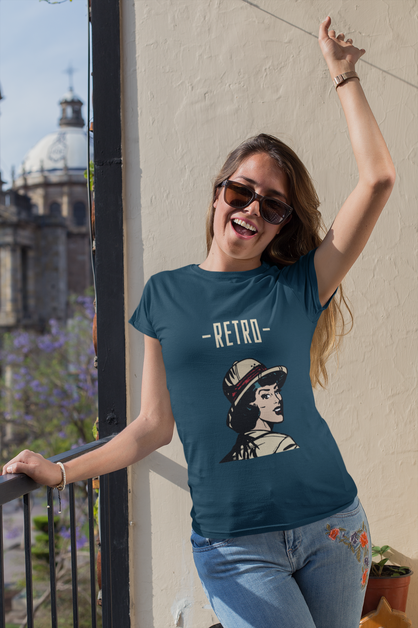 Retro Vibes – Vintage Pop Art Classic Girls Classic Crew T-Shirt.