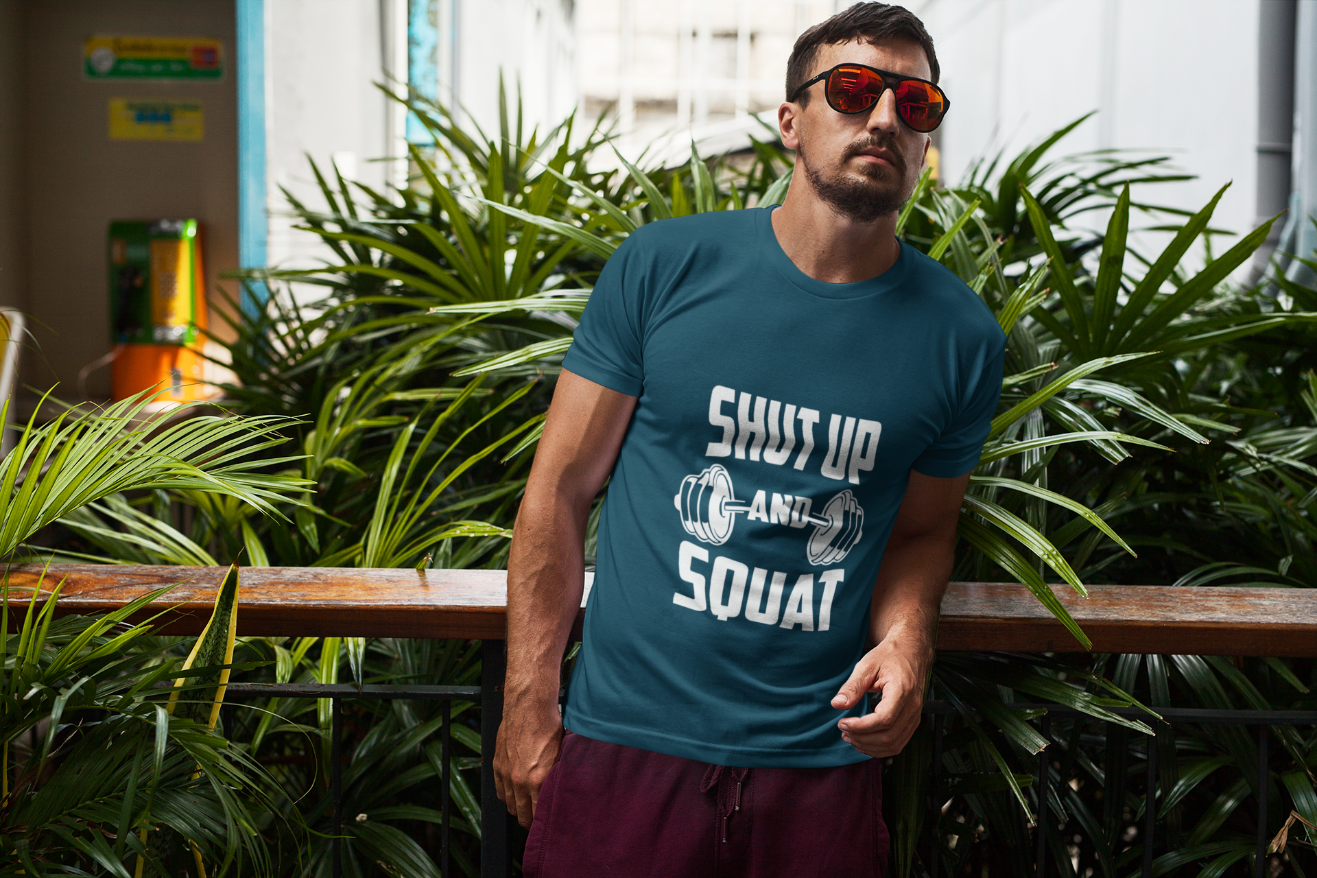 Shut Up and Squat – Hardcore Gym Motivation Unisex Classic Crew T-Shirt.